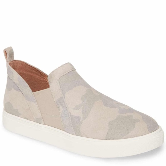 Caslon Shoes - Caslon Ezra Natural Camo Suede Slip on Sneakers